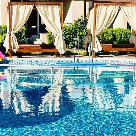 дани и мони Święty Włas